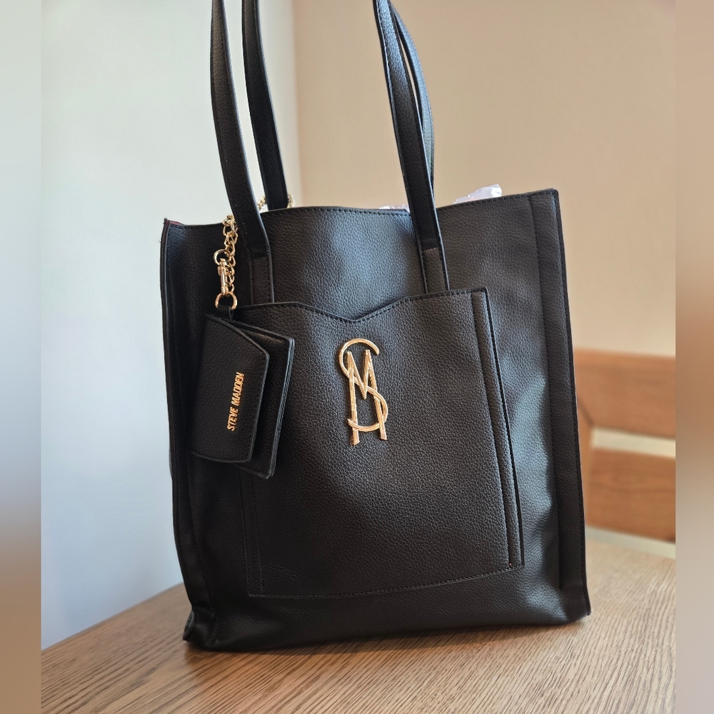 Used Steve Madden Black Tote Bag with Gold Accent - Stylish Everyday Carry